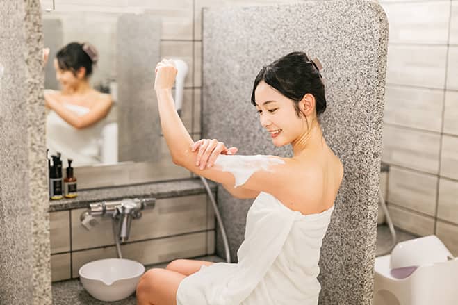 Feel at ease in the spacious washing areas.